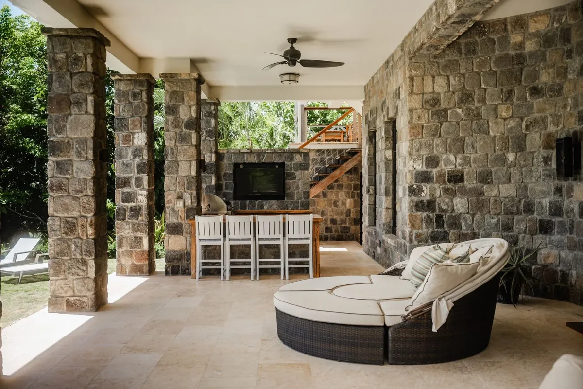 The covered terrace and daybed