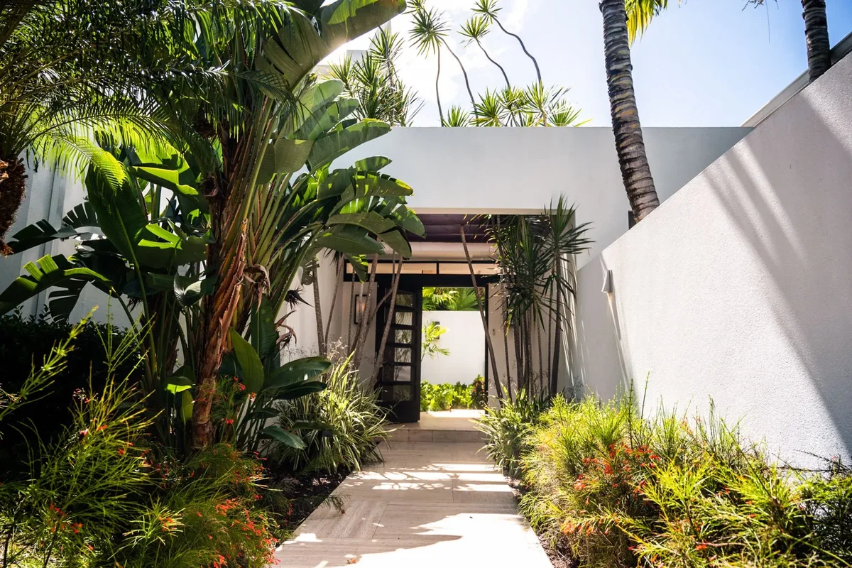 Villas at Pinney's Beach, Four Seasons Nevis