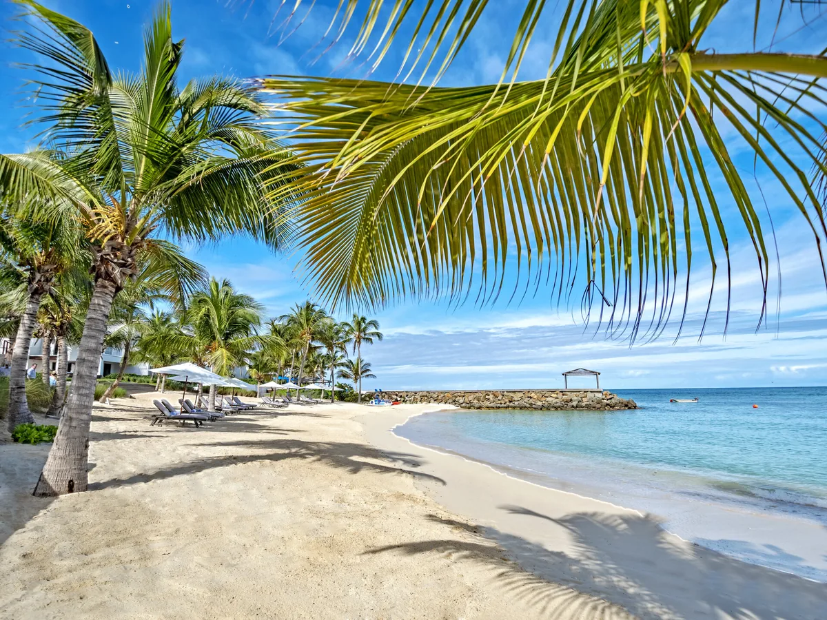 Hodges Bay Resort & Spa