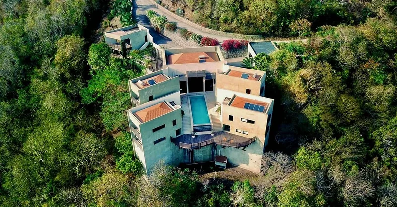 Mount Pleasant Estate Home, Bequia
