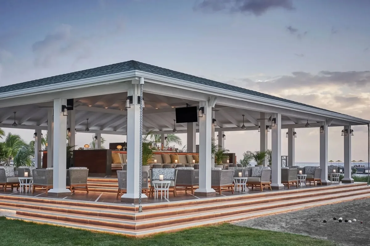 The open-sided beach pavilion
